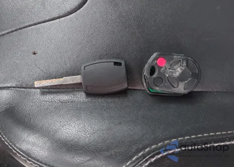 2014 Ford Focus Se z USA, uszkodzony, nr VIN 1FADP3K21EL318167